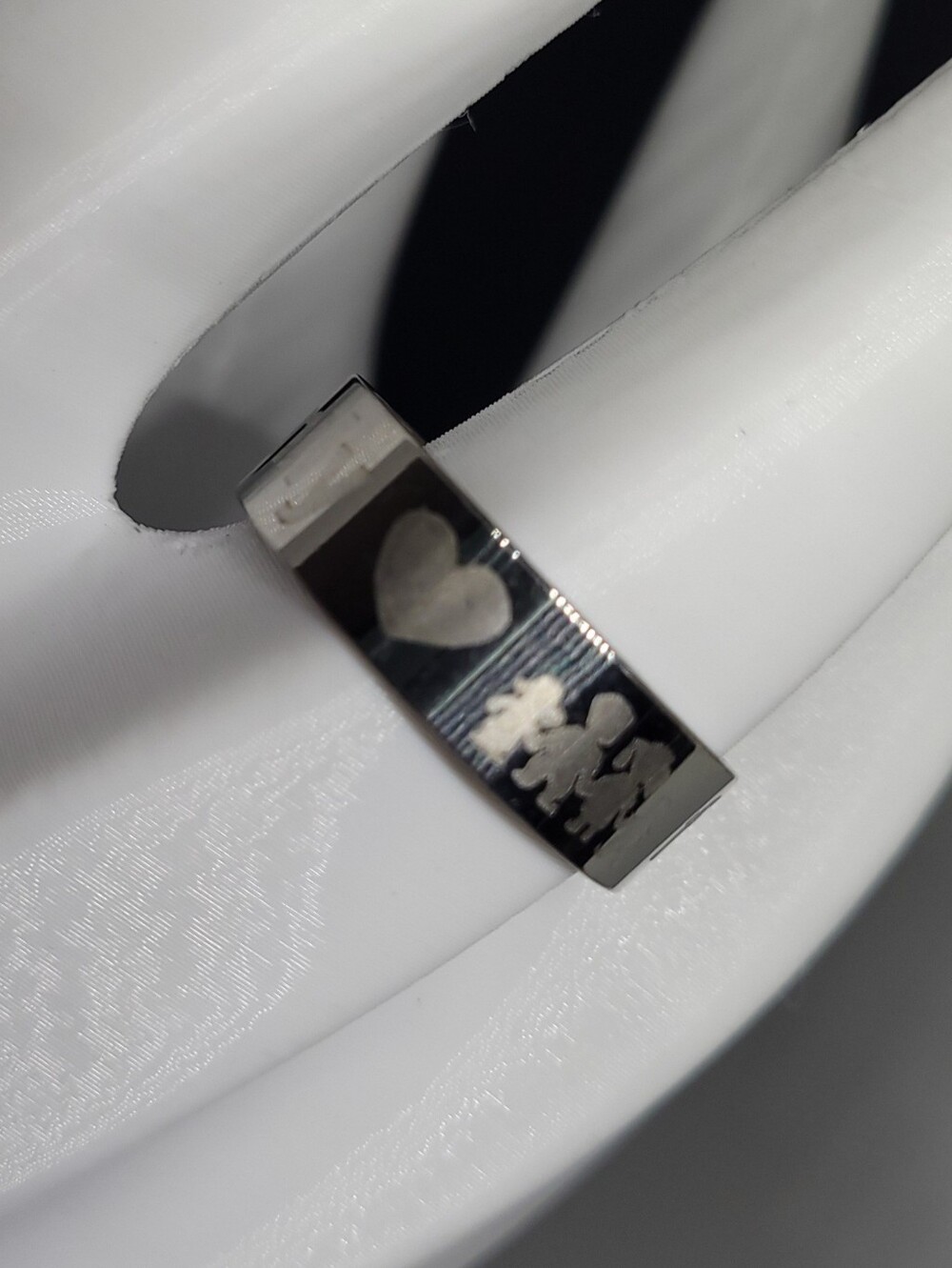 $1 | 11 | "♡ family" Wide Band Ring